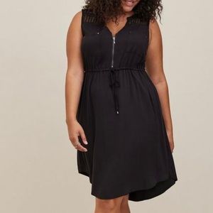 NWT size 1 torrid zip challis dress with lace inset